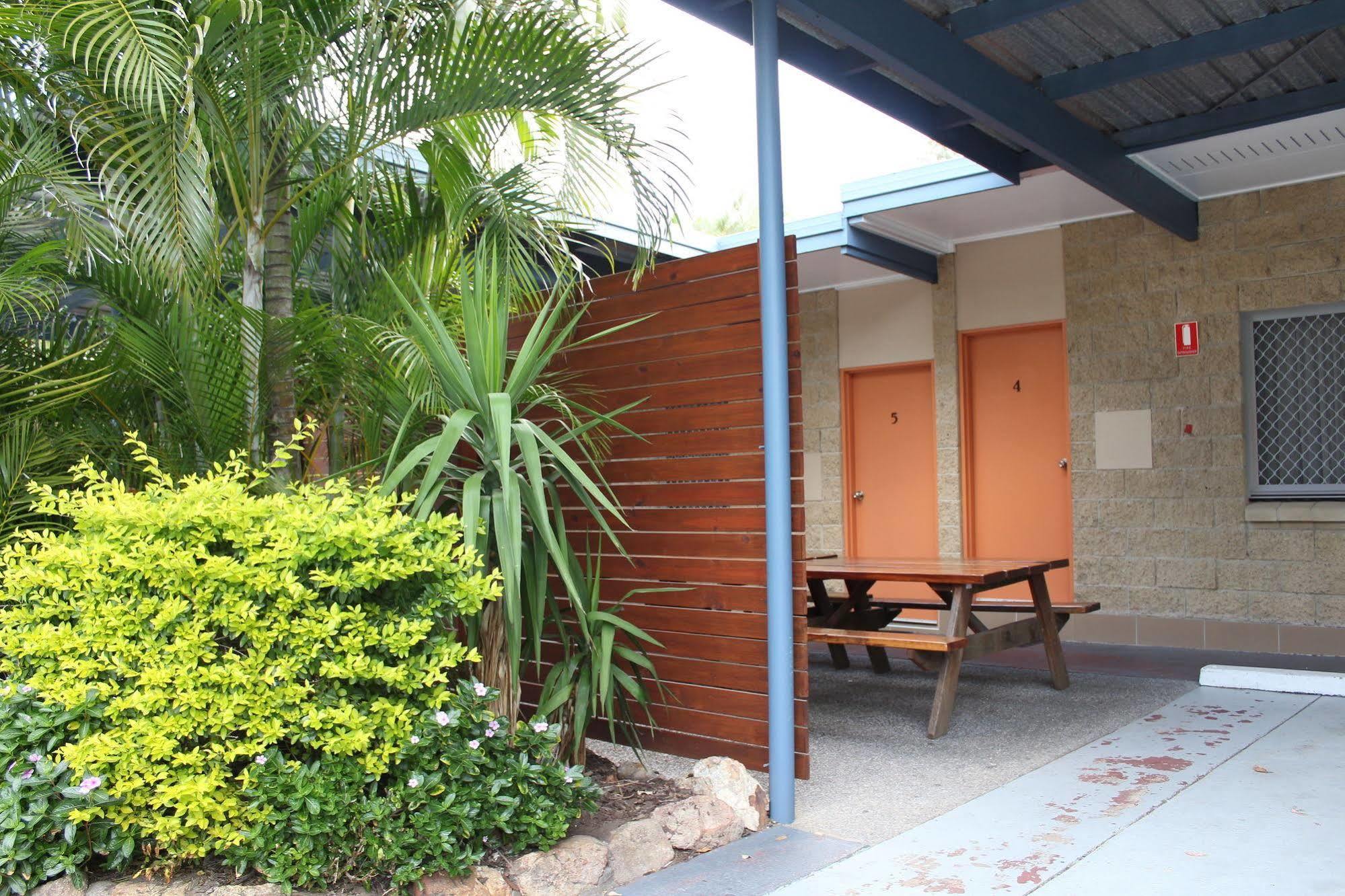 אגנס ווטר Mango Tree Motel מראה חיצוני תמונה