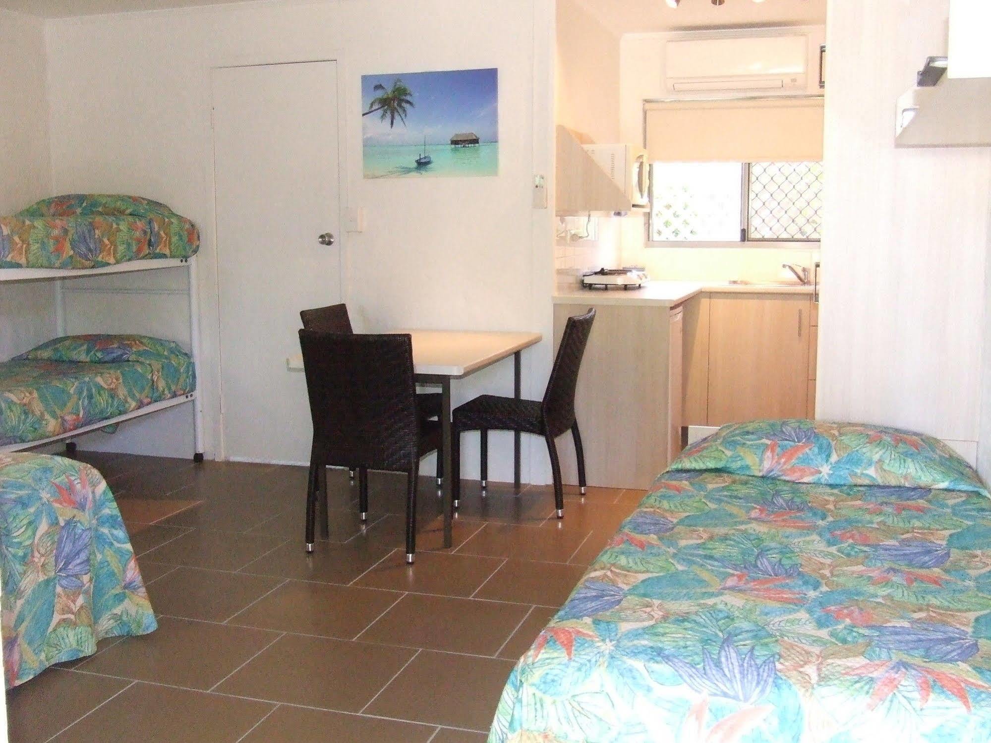 אגנס ווטר Mango Tree Motel מראה חיצוני תמונה