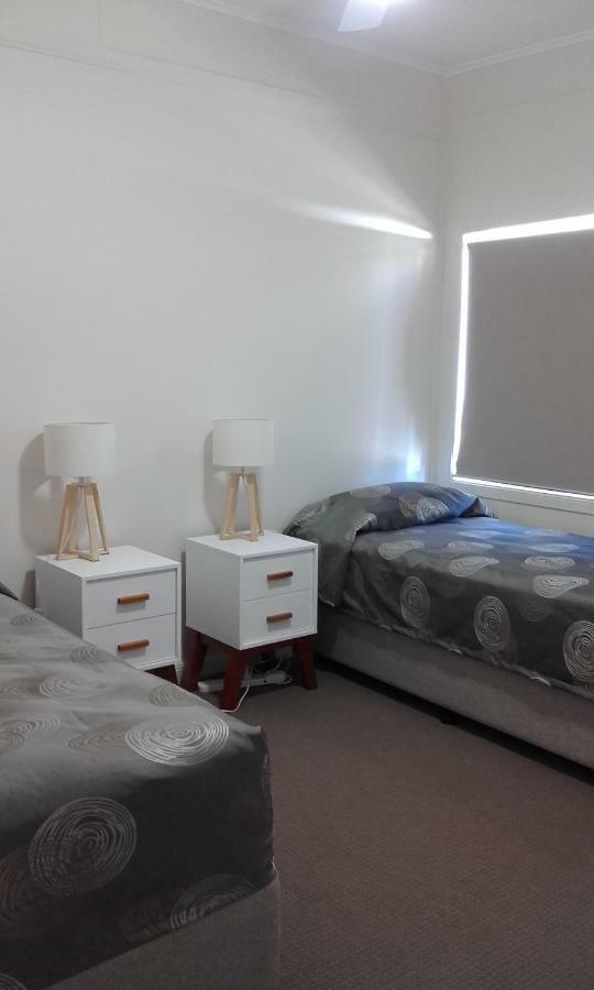 אגנס ווטר Mango Tree Motel מראה חיצוני תמונה