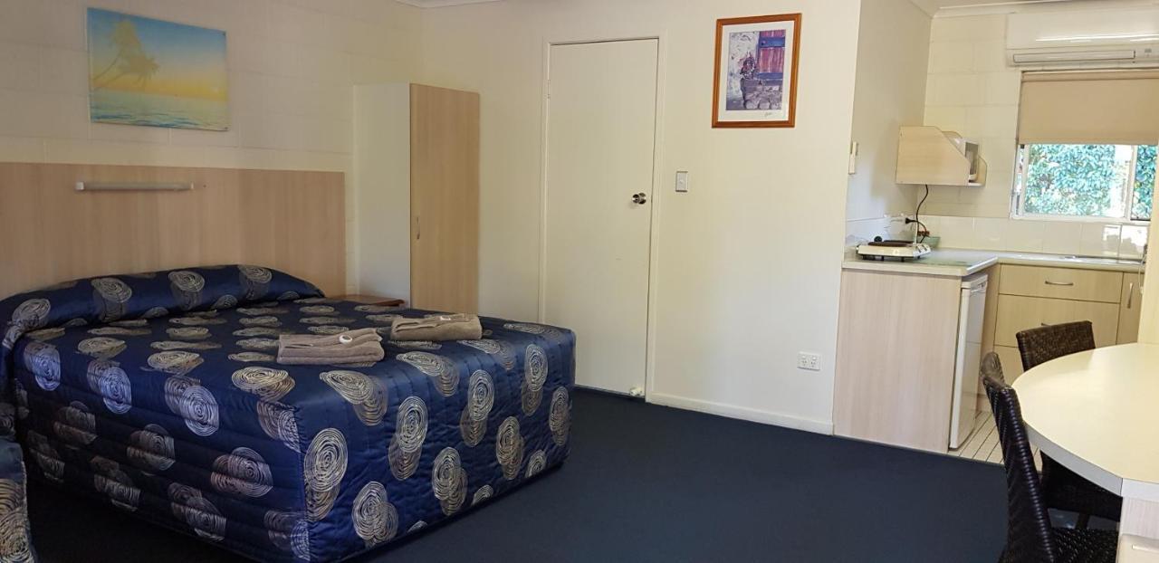 אגנס ווטר Mango Tree Motel מראה חיצוני תמונה