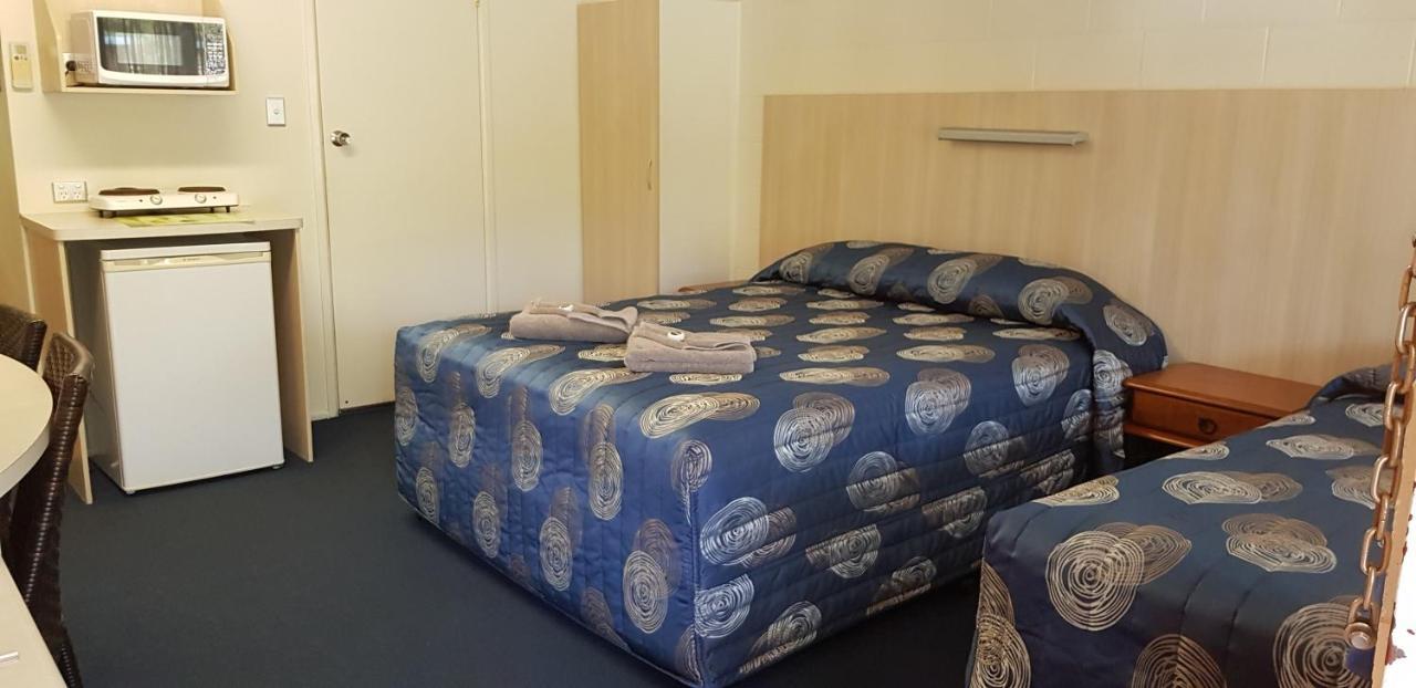 אגנס ווטר Mango Tree Motel מראה חיצוני תמונה